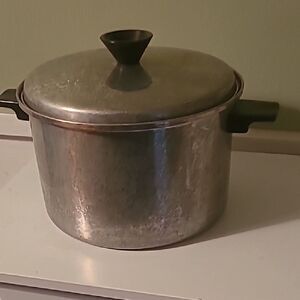 Vintage Aluminun Stock Pot with Lid